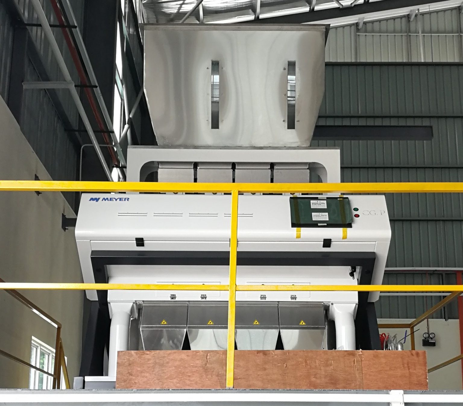 Optical colour sorter